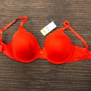 Natori bra. NWT.